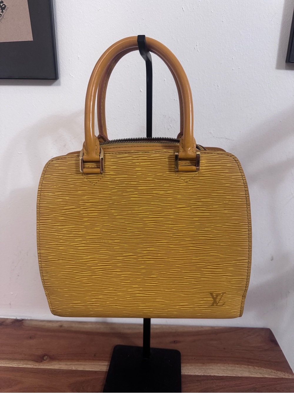 Louis Vuitton Tassil Yellow Epi Leather Pont- Neuf PM Bag Vintage - Picture 6 of 14